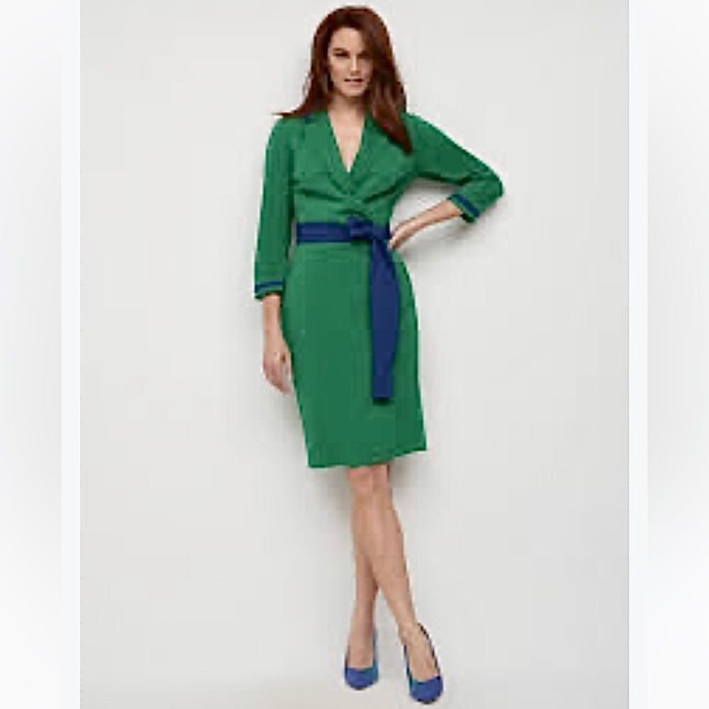 Brand new with Tags NY & Company Notch-Lapel Belted Sheath Dress - Magic Crepe L